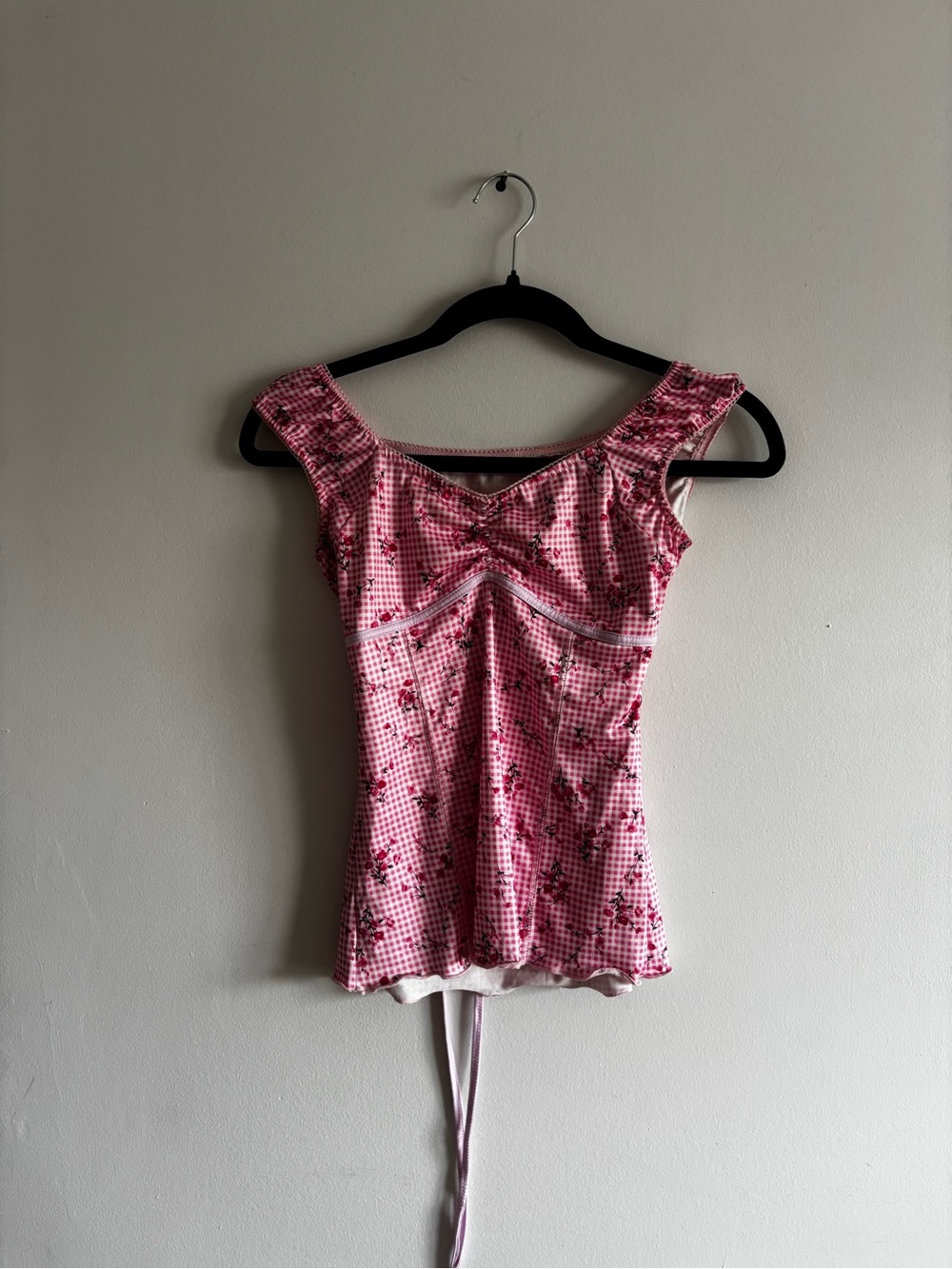 Source Unknown Pink Floral Gingham Tie-Back Top